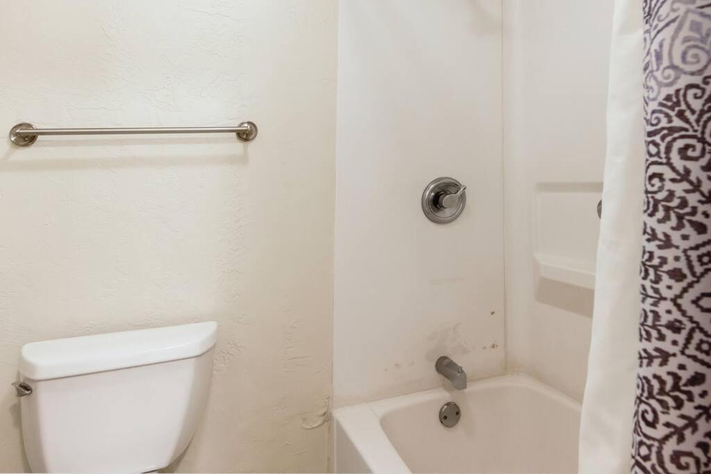 Lovely 1 Bedroom With Kitchen, Free Wifi & Parking Kapa'a Exterior photo